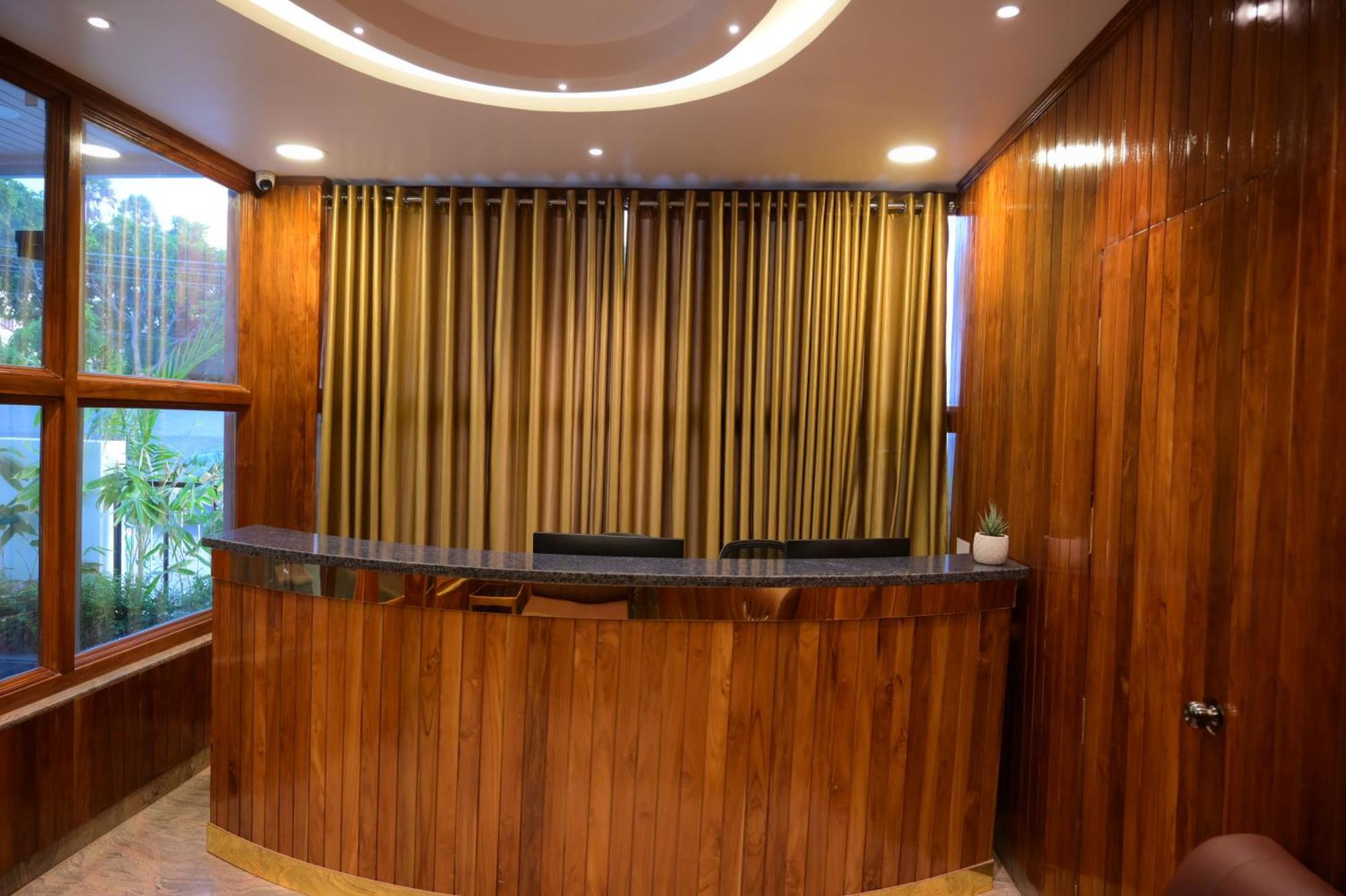 קניאקומרי Ramraj Resort מראה חיצוני תמונה