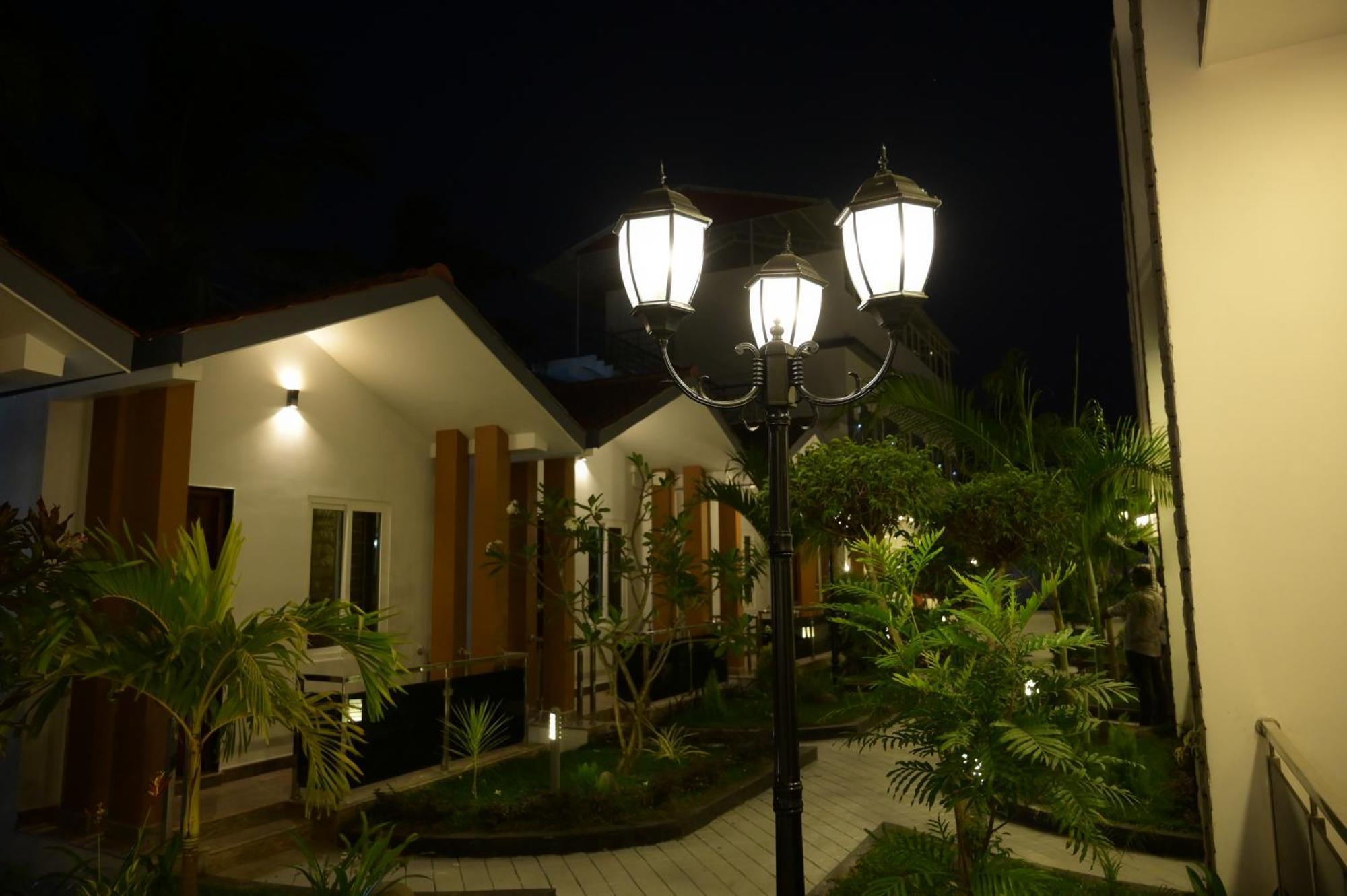 קניאקומרי Ramraj Resort מראה חיצוני תמונה